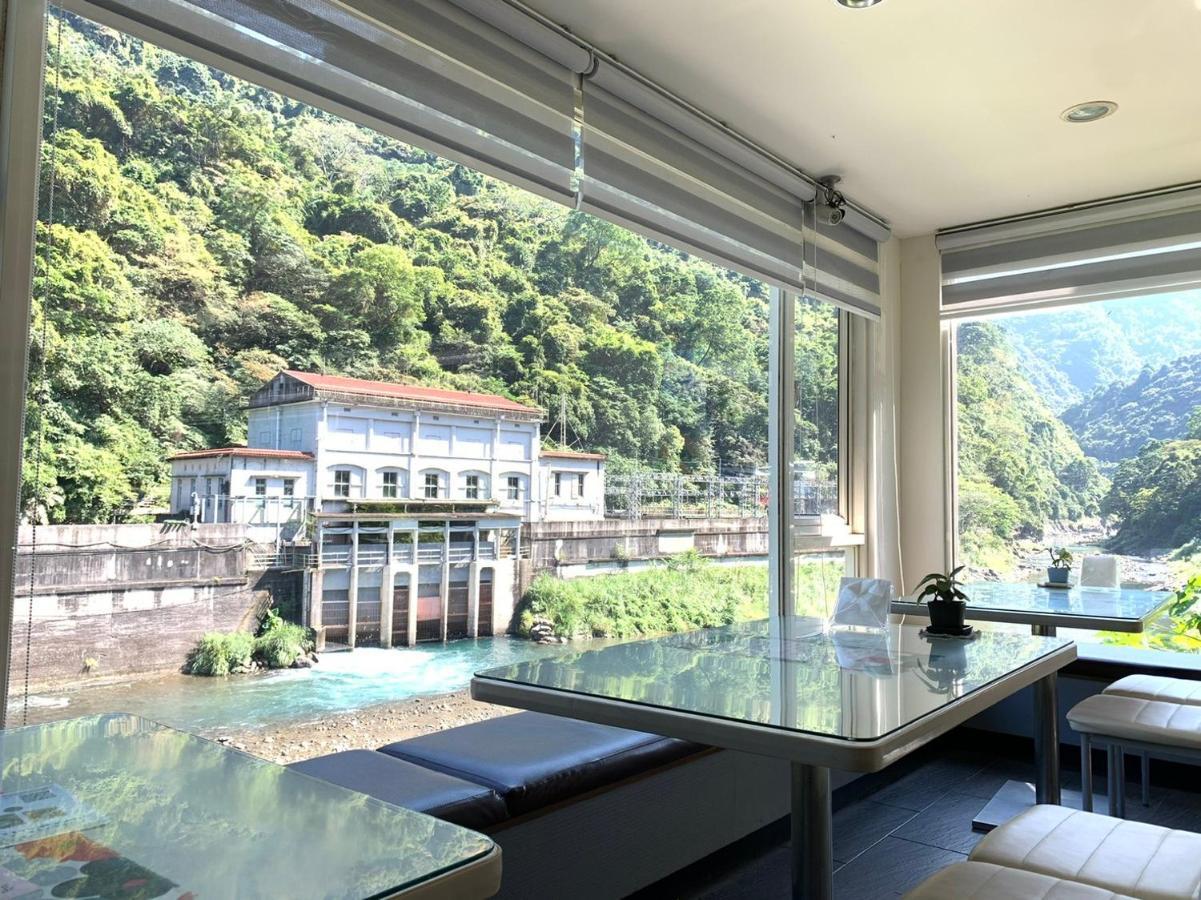 Hoya Hot Spring Inn Wulai Exterior photo